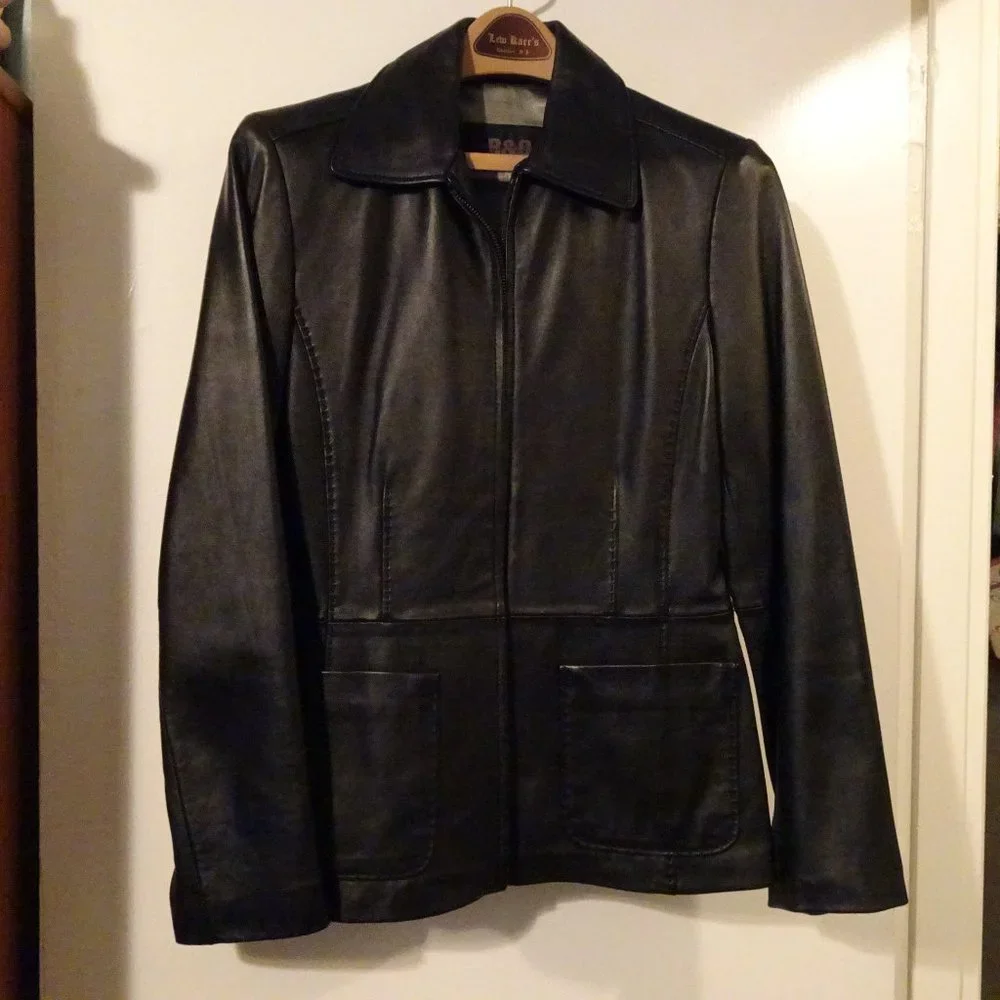 Leather jacket - Picture 1 of 4